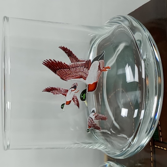 Avon Chesapeake Collection of 2 Drinking Glasses 8 oz Mallard Ducks - Picture 3 of 14